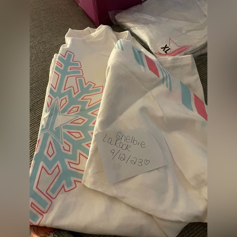 3XL Long Sleeve LE from Winter Mystery Box